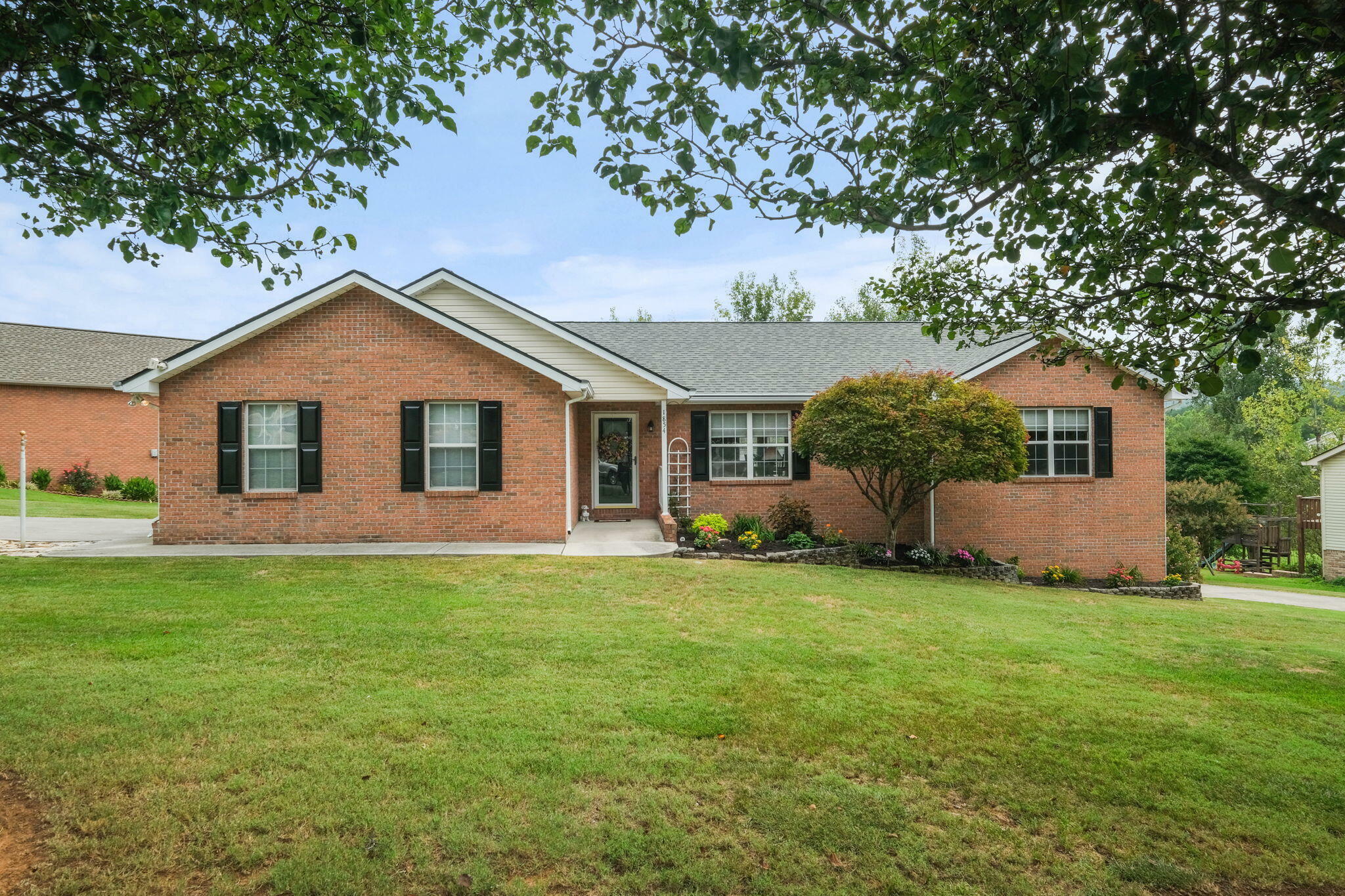 1854 Ridge Creek Lane  Knoxville TN 37938 photo