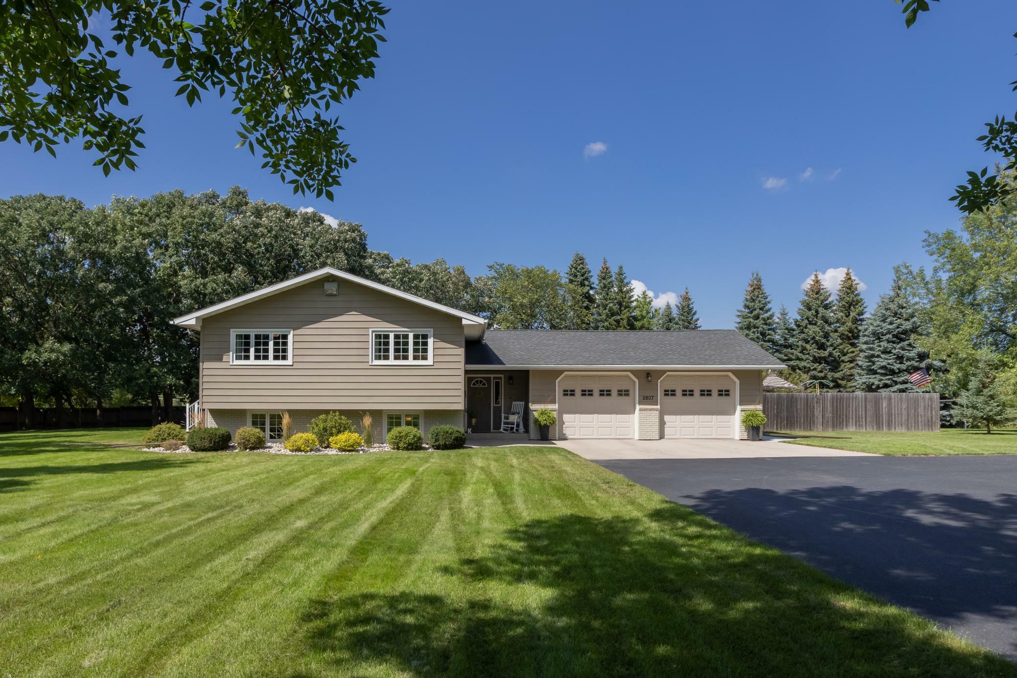 Property Photo:  2807 Bayview Heights Drive  MN 56537 