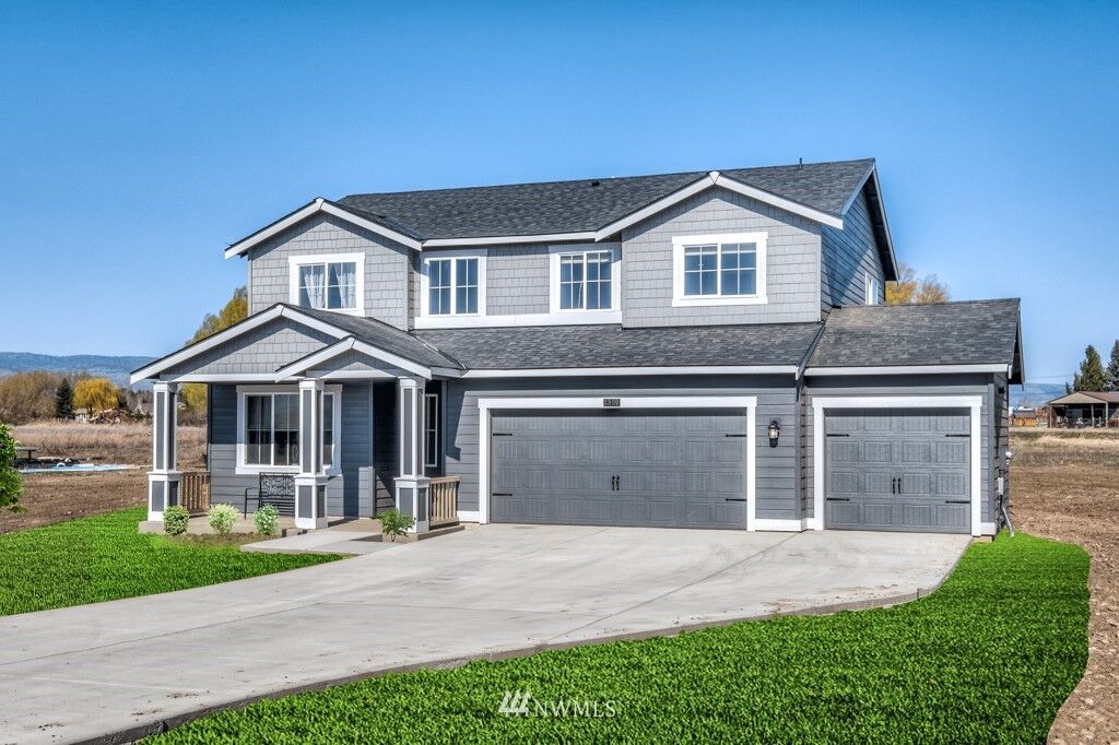 Property Photo:  911 Game Bird Loop 22  WA 98926 