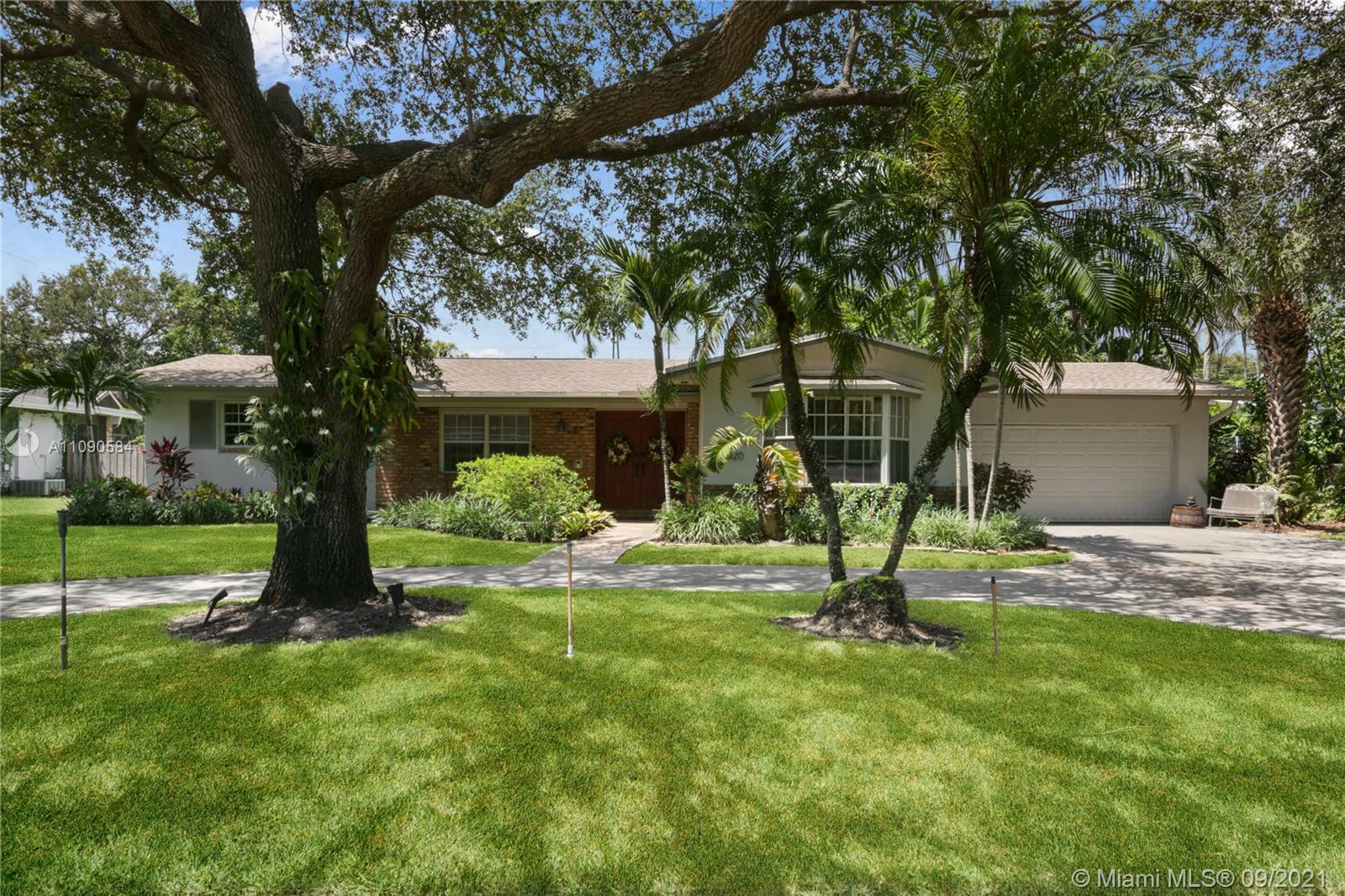 Property Photo:  10820 SW 79th Ct  FL 33156 