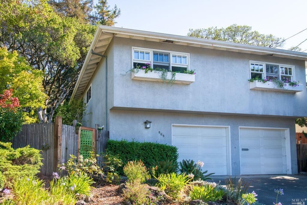 Property Photo: 809 West Street CA 94952