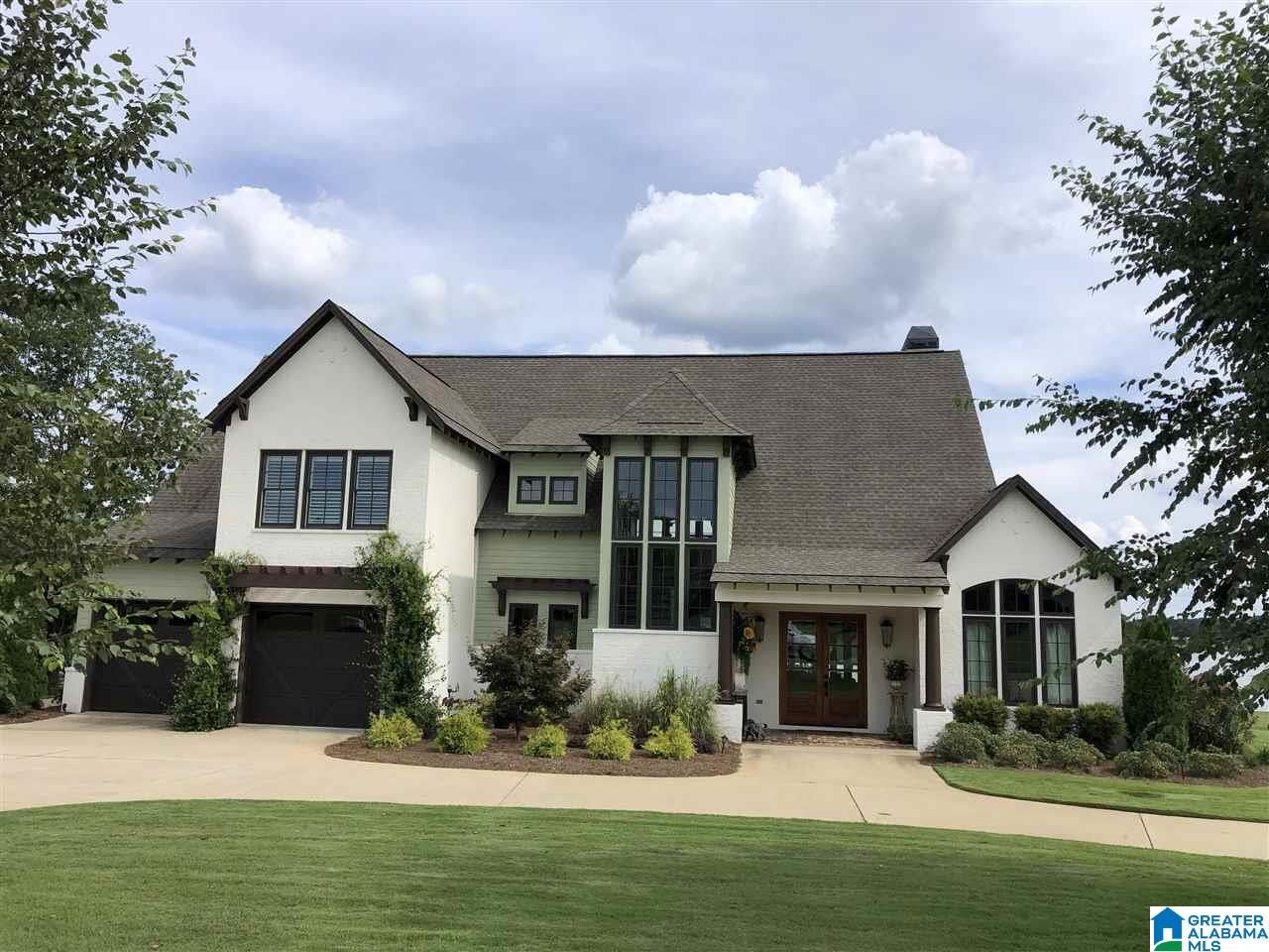 Property Photo: 220 View Point Circle AL 35128