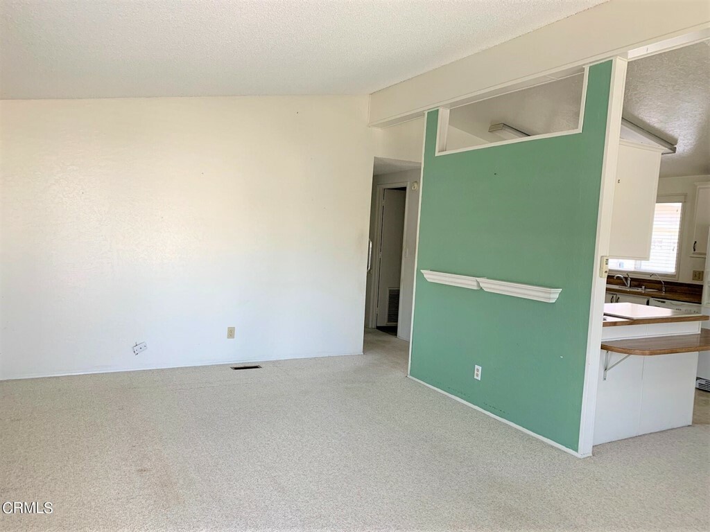 Property Photo:  975 W Telegraph Road 34  CA 93060 