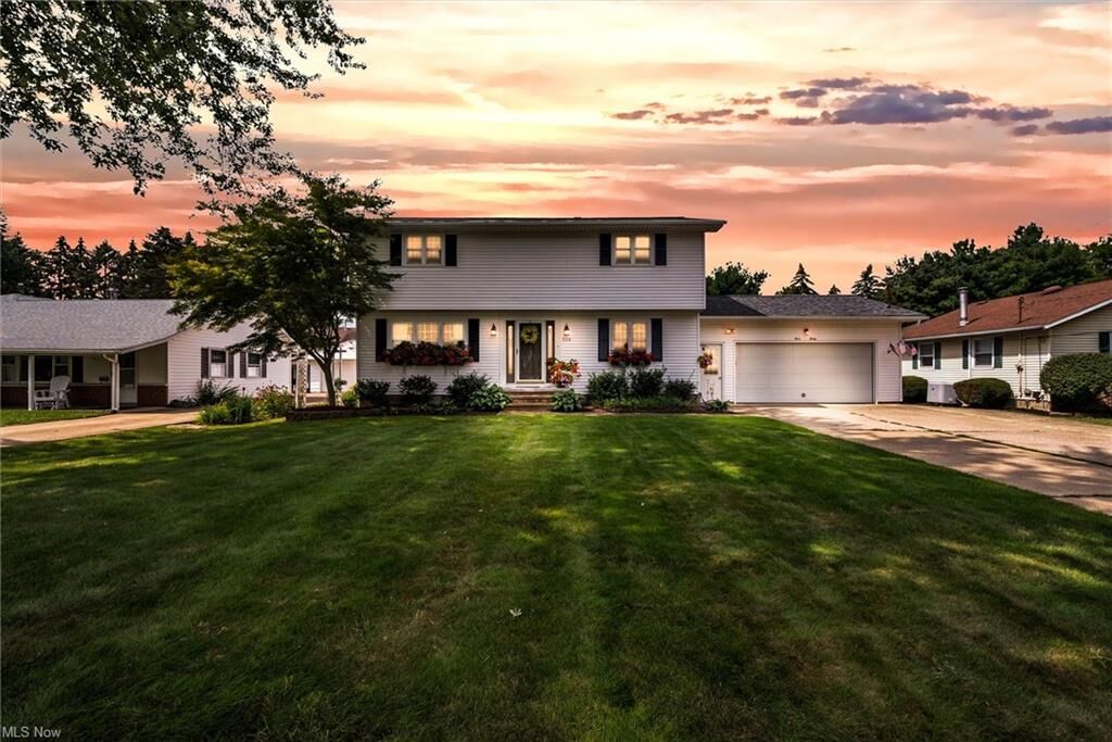 Property Photo:  330 S Lake Street  OH 44001 