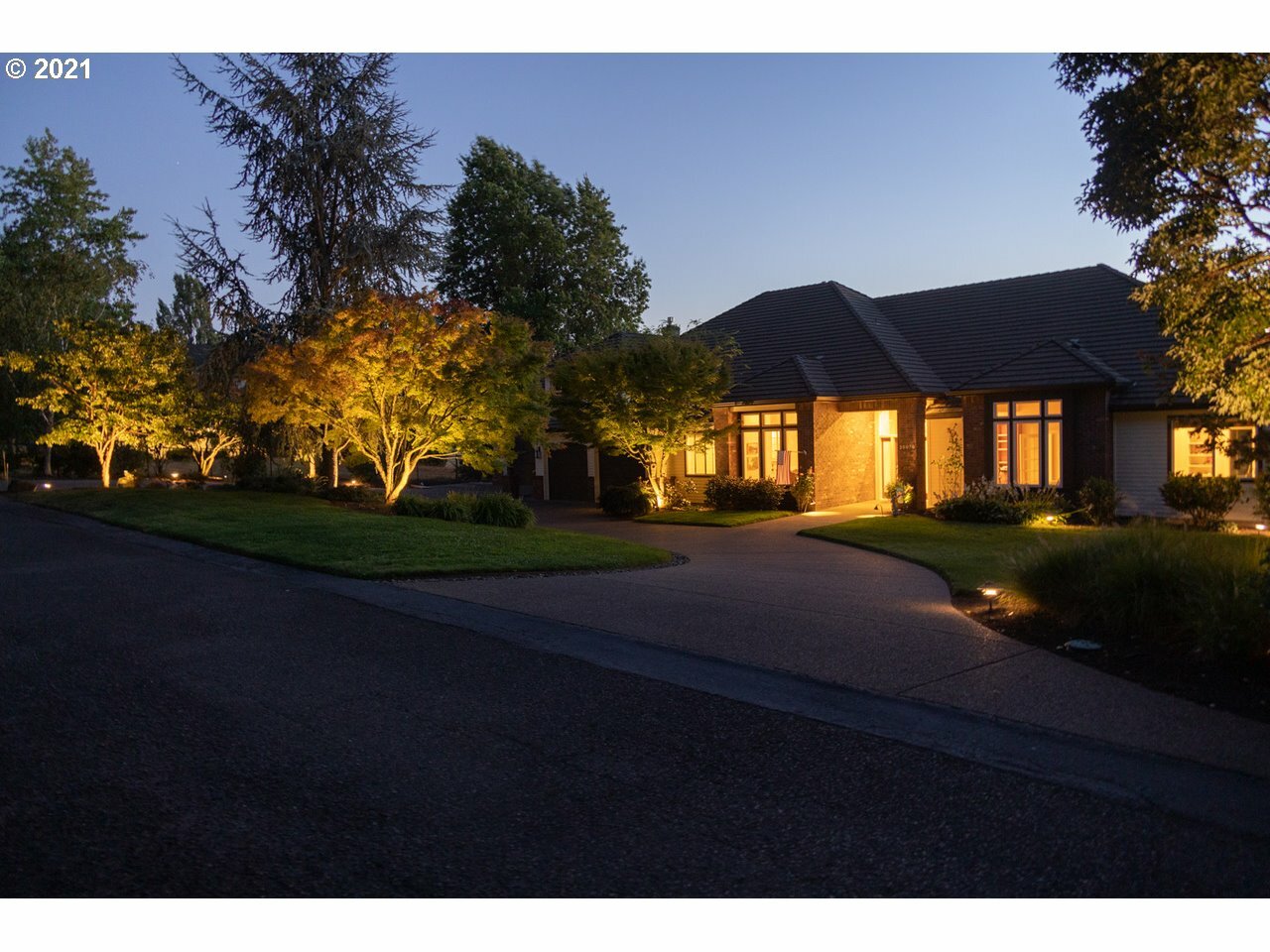 Property Photo: 20070 SW Gassner Rd OR 97007