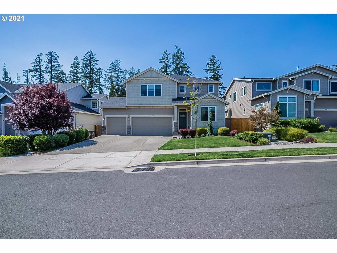 Property Photo: 147 NE 58th Ave OR 97124