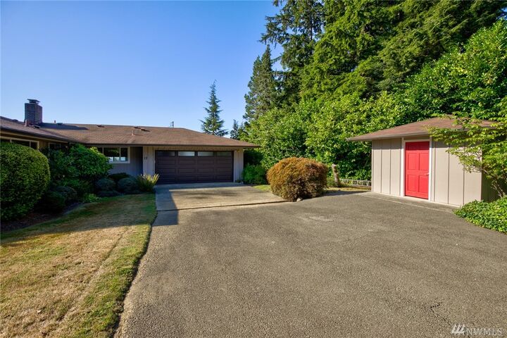 Property Photo: 12 Sunset Ct WA 98550