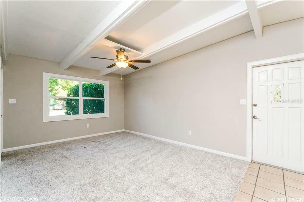 Property Photo:  3004 NE 11th Drive  FL 32609 