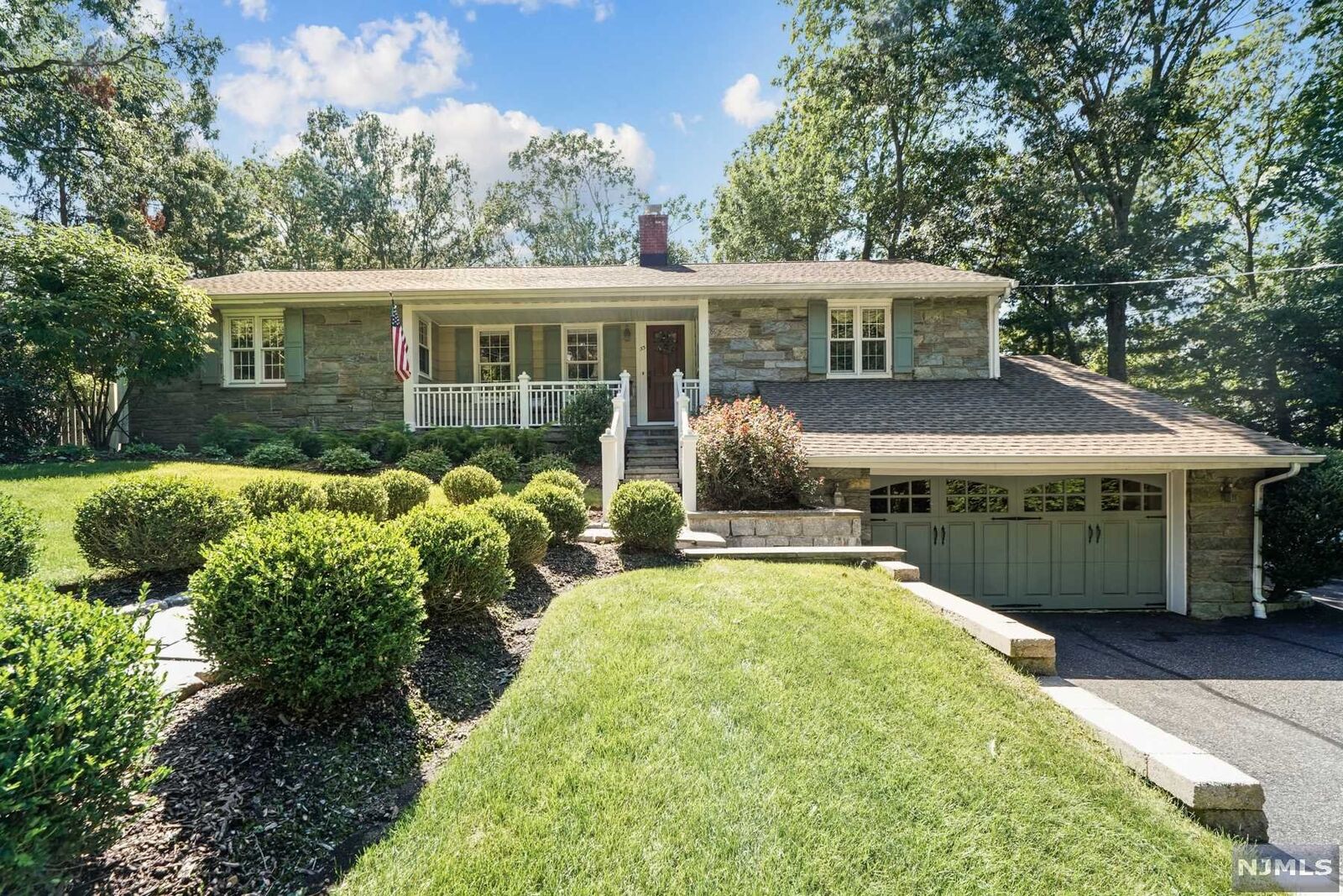 Property Photo:  53 Fellswood Drive  NJ 07021 