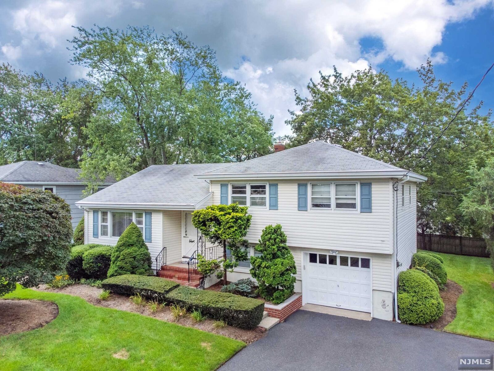 Property Photo:  15-04 Prospect Avenue  NJ 07410 