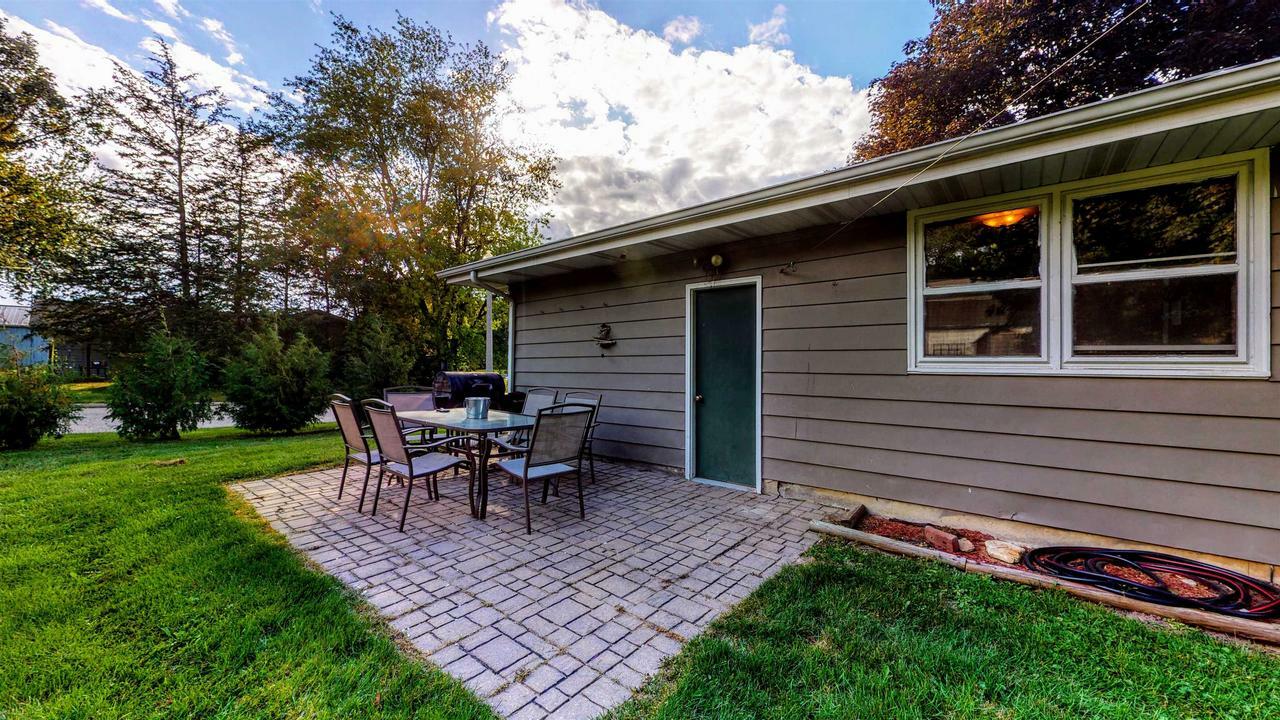 Property Photo:  211 Pearl St  WI 53579 