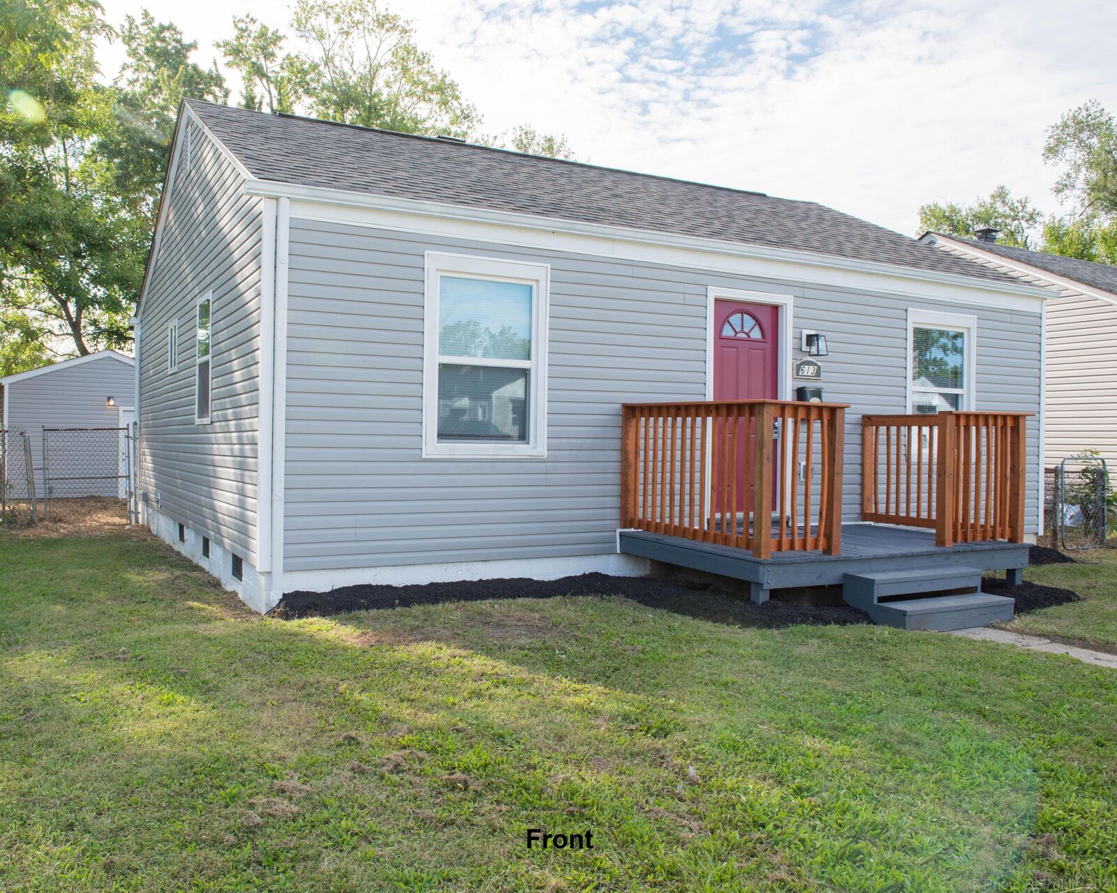 Property Photo:  613 N Dawson Avenue  OH 43219 
