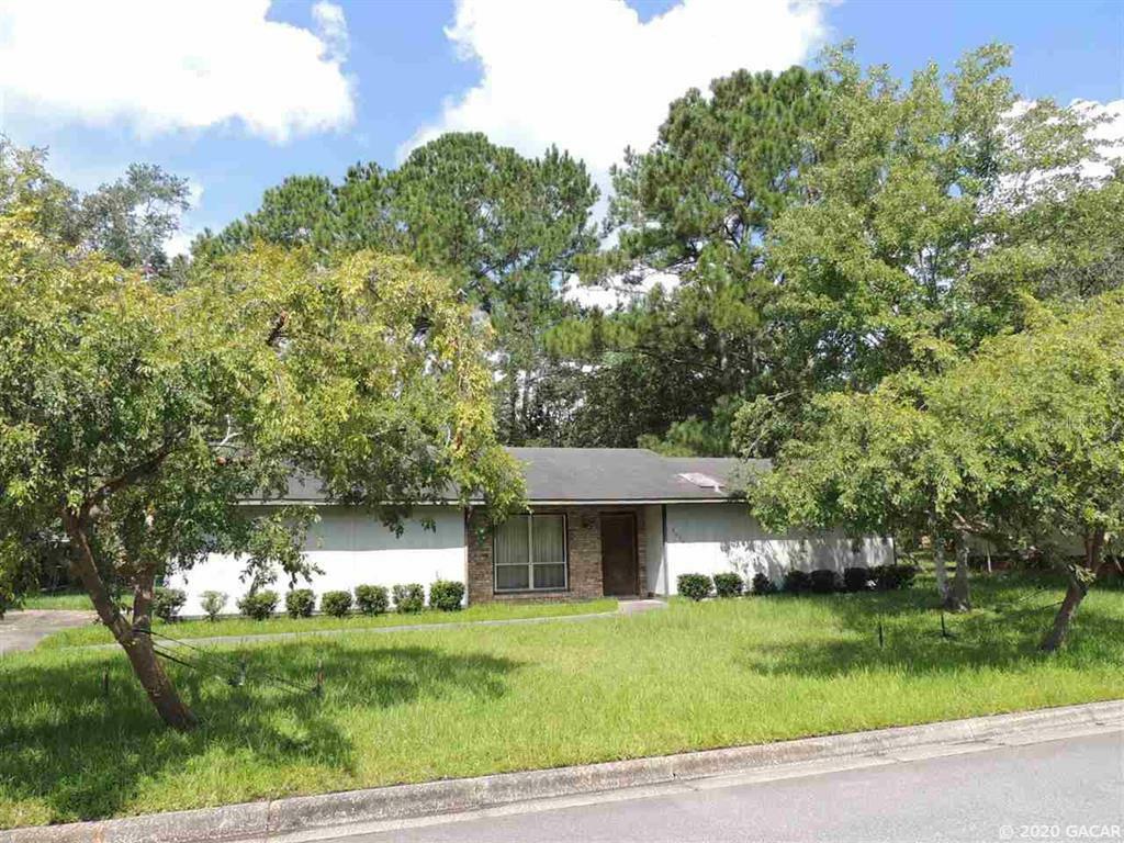 Property Photo:  5806 NW 27th Street  FL 32653 