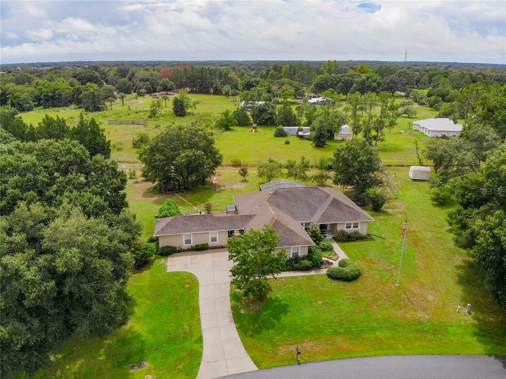 Property Photo:  25449 Rolling Oak Road  FL 32776 