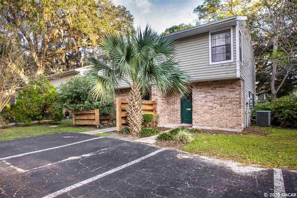 Property Photo:  4613 SW 44th Lane  FL 32608 