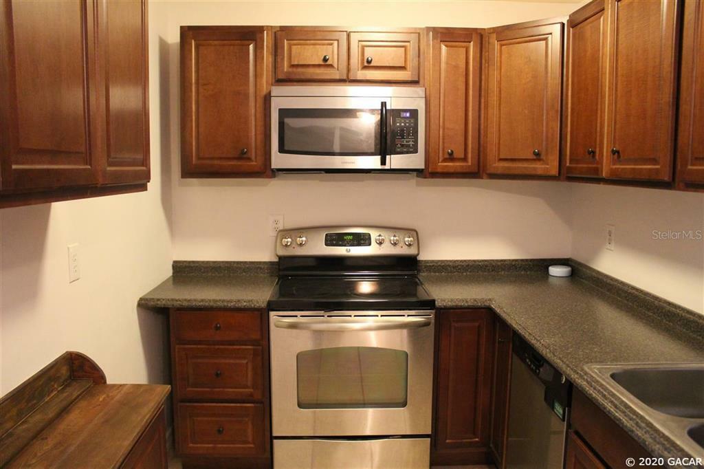 Property Photo:  6519 W Newberry Road 602  FL 32605 