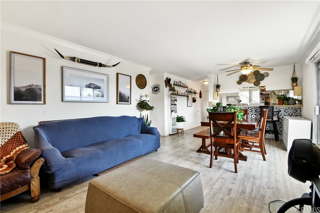 Property Photo: 646 Nebraska Avenue 4 CA 90802