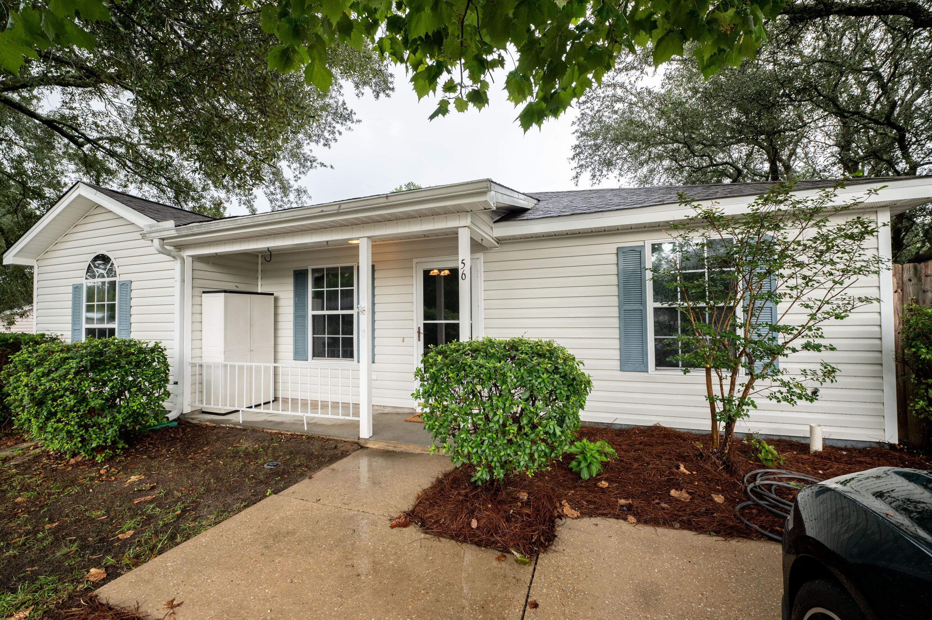 Property Photo:  56 Oakridge Way  FL 32433 