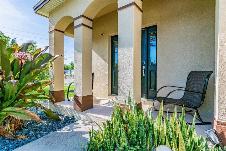 Property Photo: 310 Albert Anna Court FL 34695
