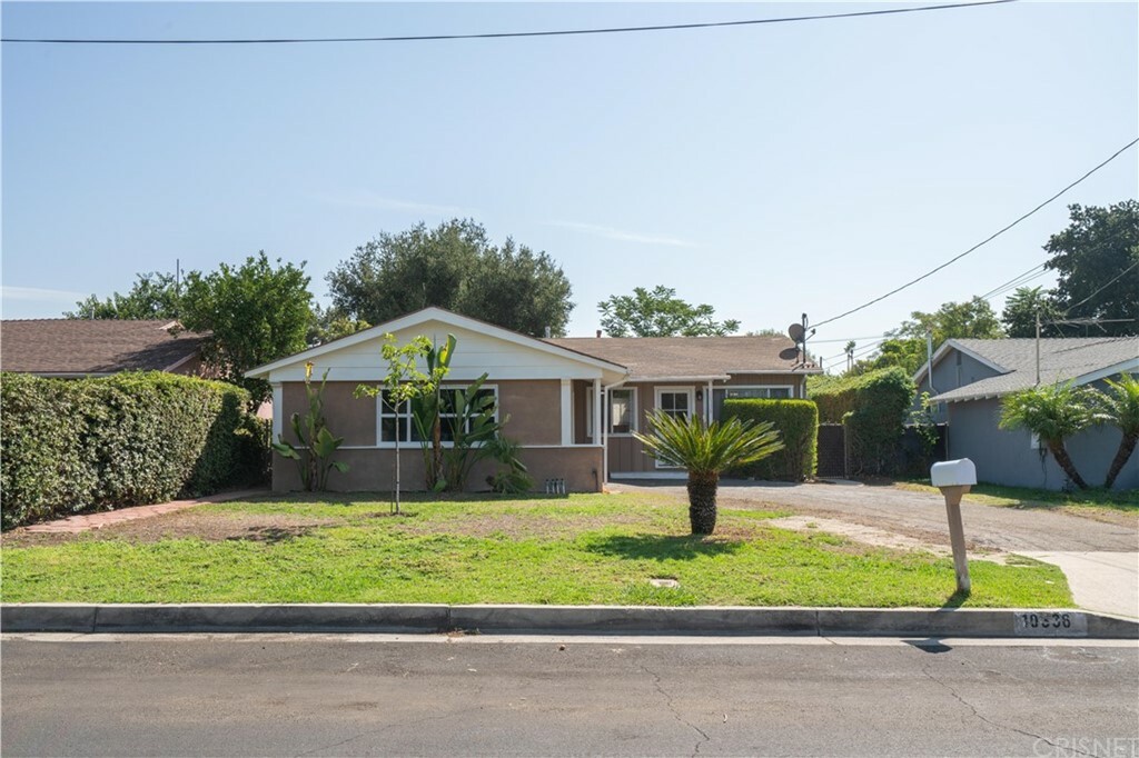 Property Photo:  10336 Hillview Avenue  CA 91311 