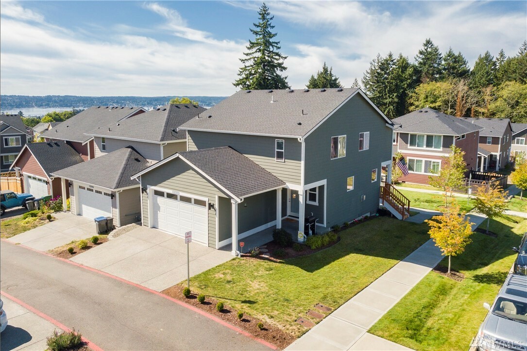 Property Photo:  1021 Sedonia St  WA 98310 