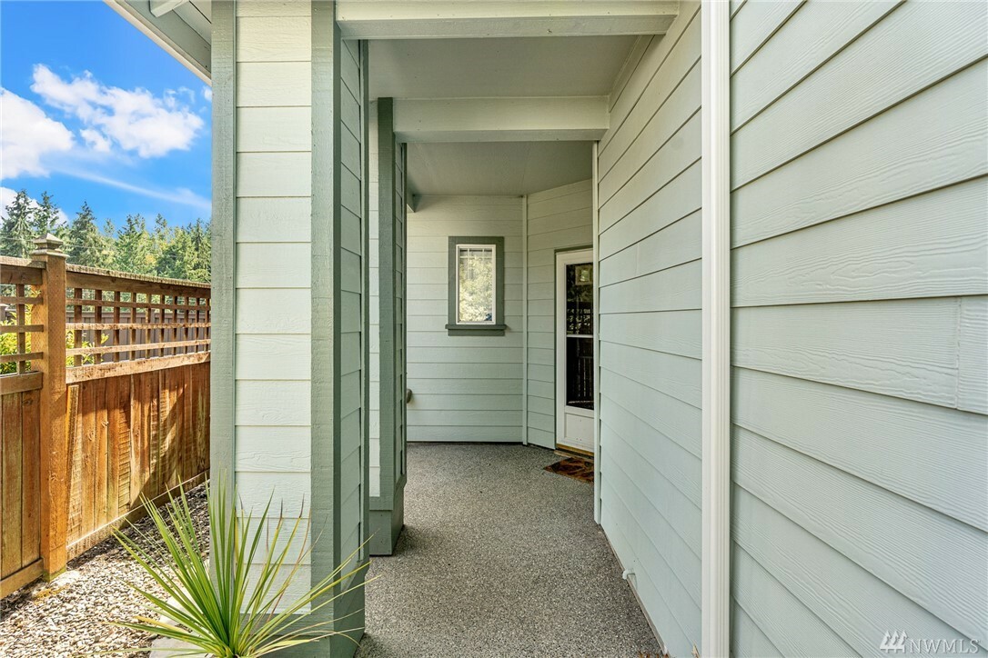 Property Photo:  17302 Ironwood St  WA 98223 