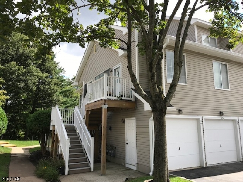 Property Photo:  26 Stevens Ct  NJ 07921 