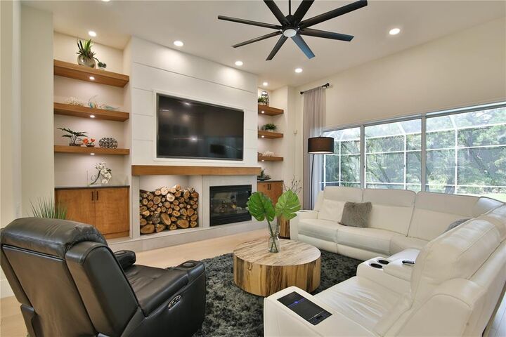 Property Photo:  9611 Royal Calcutta Place  FL 34202 