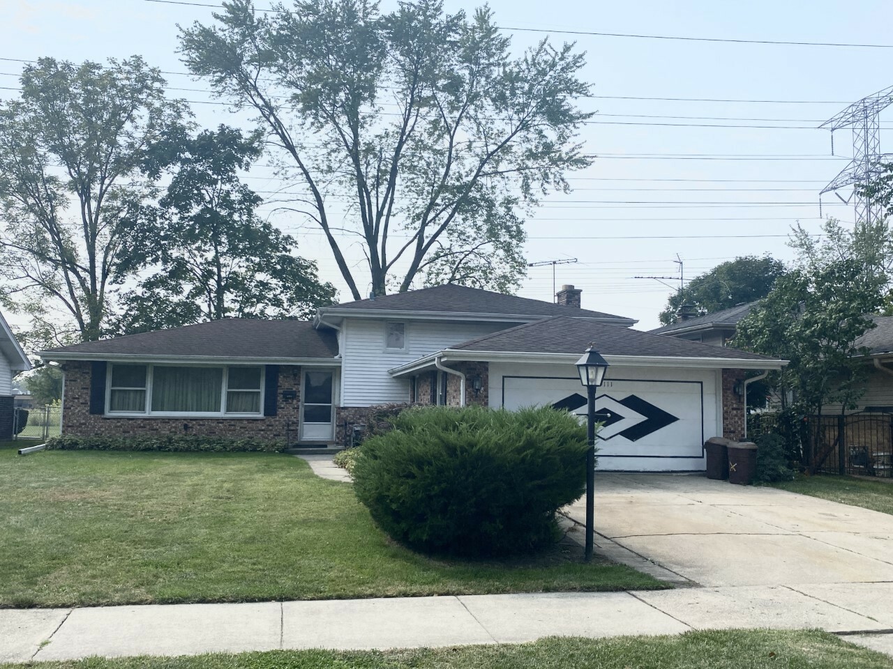 Property Photo:  111 E Millers Road  IL 60016 