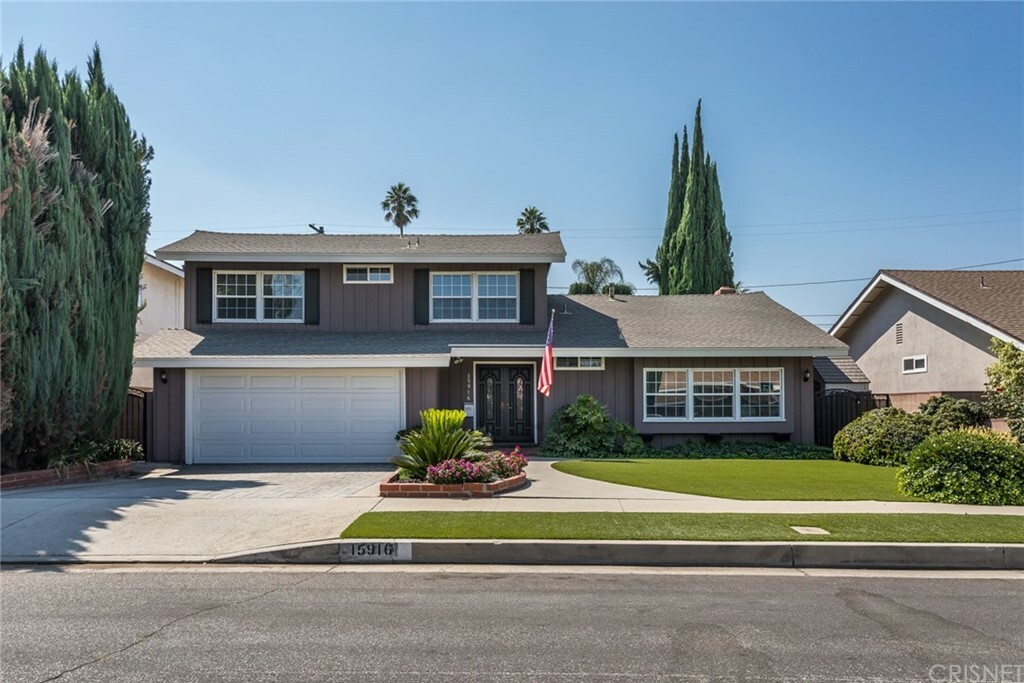 Property Photo:  15916 Londelius Street  CA 91343 