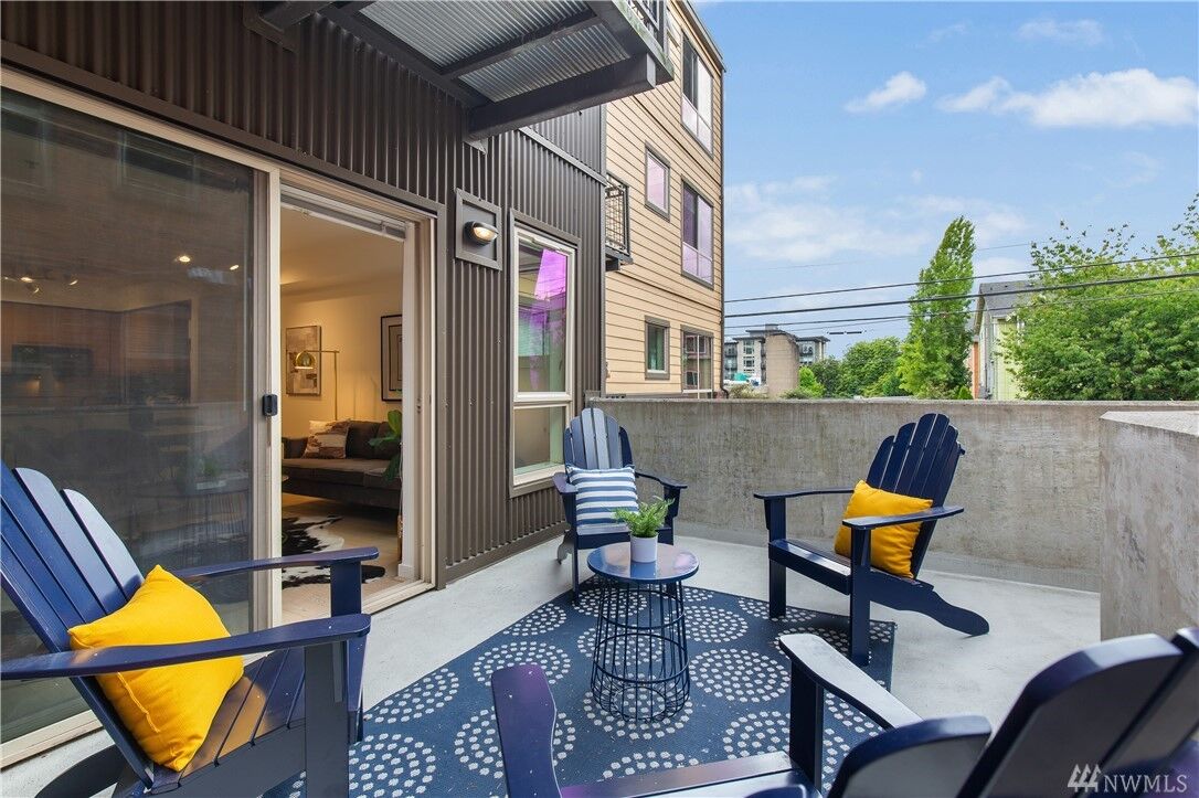 Property Photo:  1410 E Pine St W111  WA 98122 