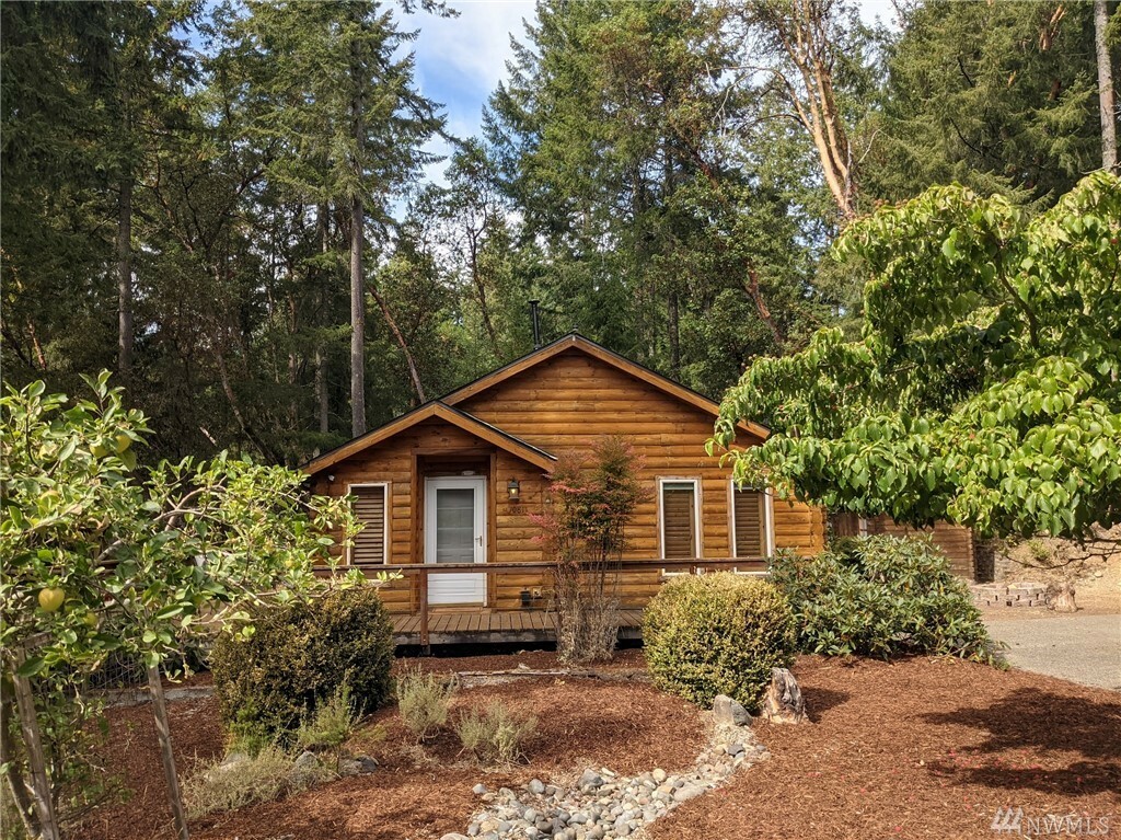 Property Photo:  10811 Sunfish Place  WA 98303 