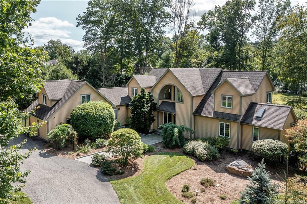 Property Photo:  8 Heritage Island Road  CT 06812 