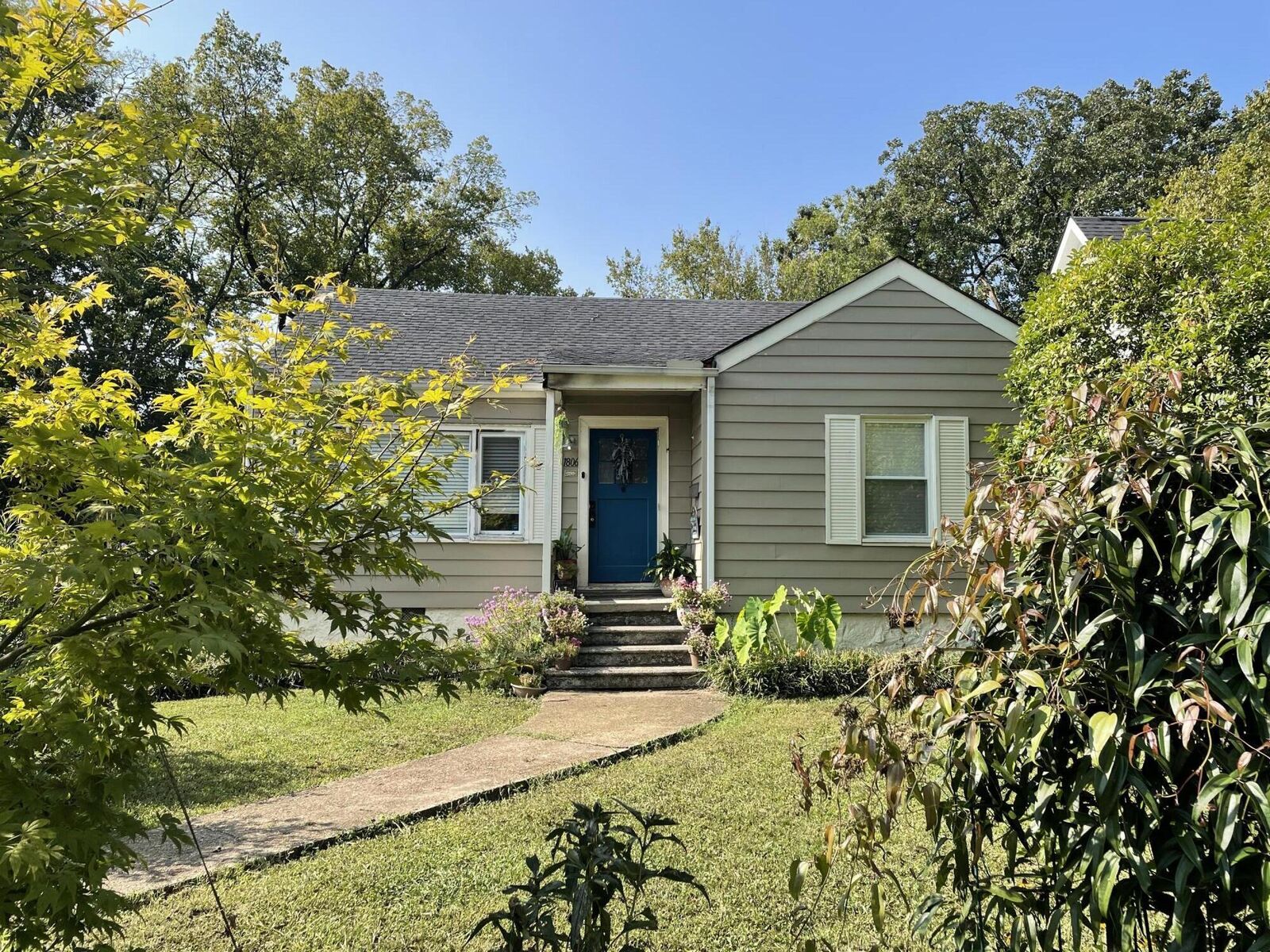 Property Photo:  1806 E 12th Street  TN 37404 