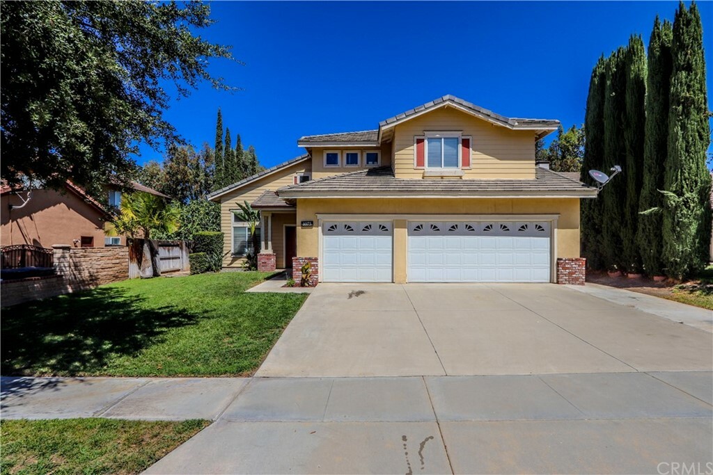 Property Photo:  1075 Silvercreek Road  CA 92882 