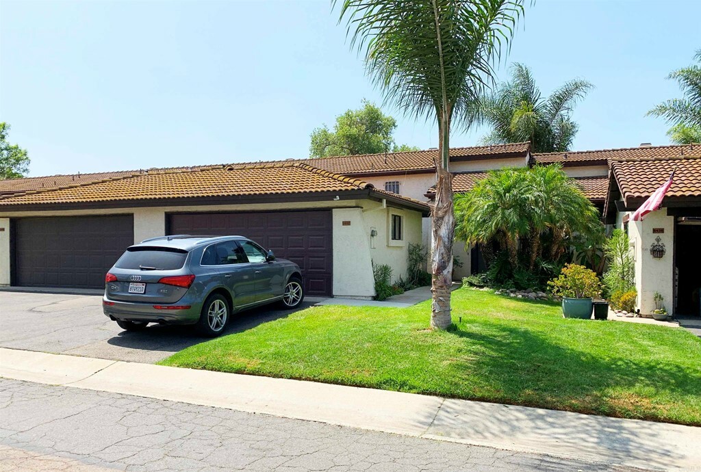 Property Photo:  5442 Villas  CA 92003 