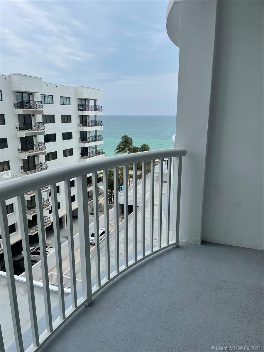 Property Photo:  5401 Collins  Ave 513  FL 33140 