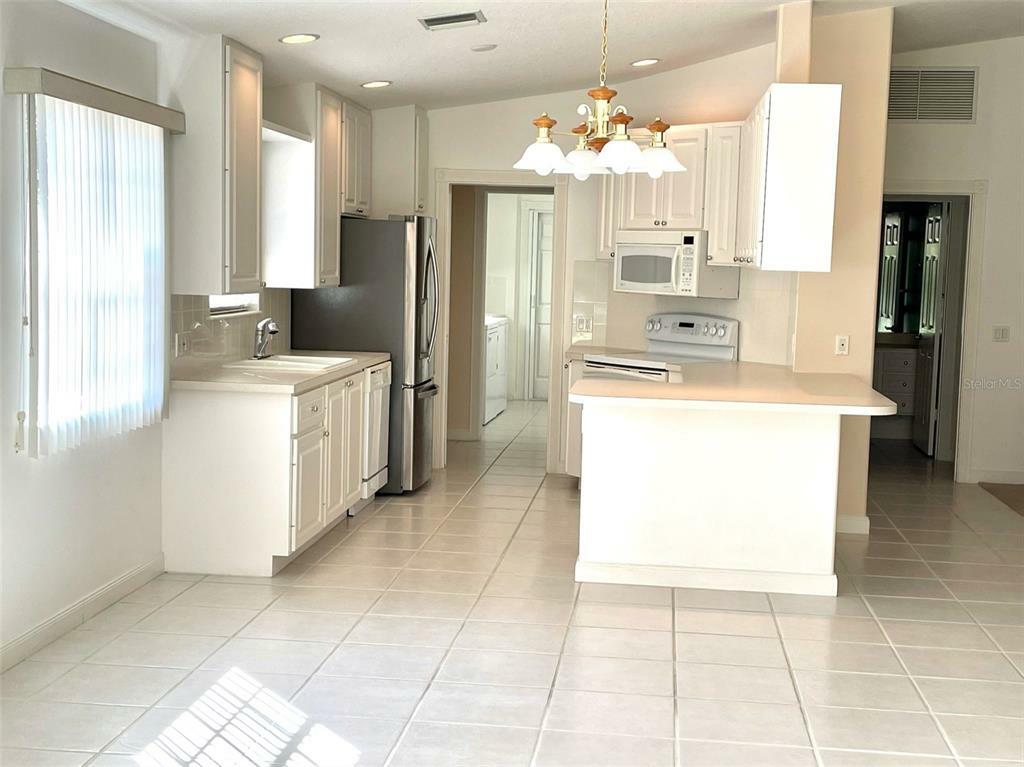 Property Photo:  7567 Quinto Drive  FL 34238 