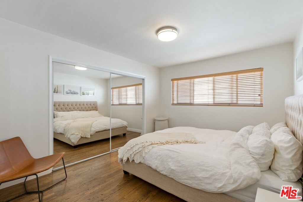 Property Photo:  933 11th Street 3  CA 90403 
