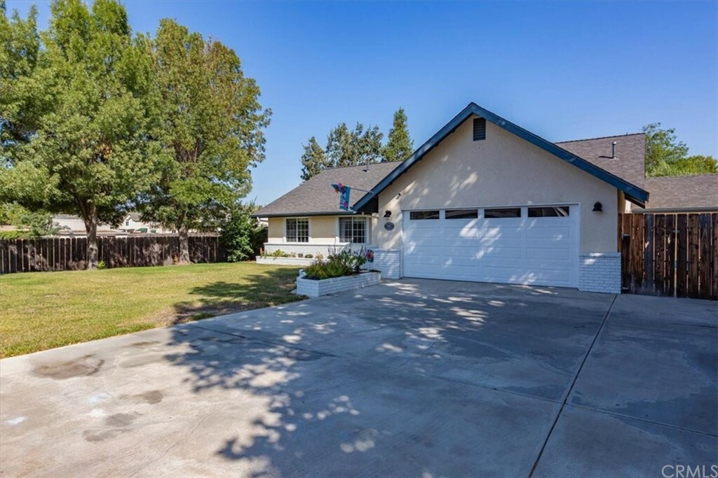 Property Photo:  203 Nighthawk Drive  CA 93446 