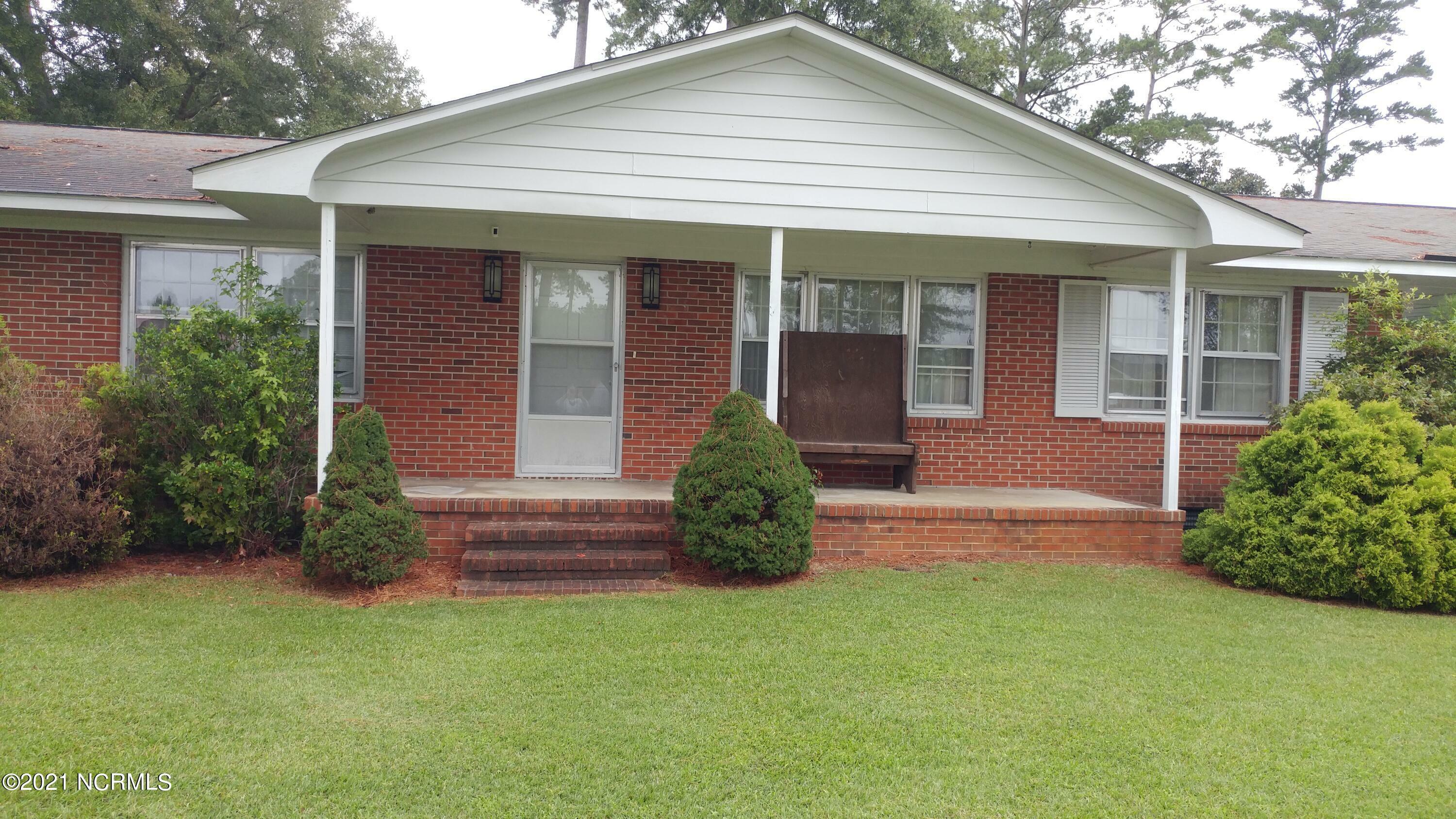 Property Photo: 218 Magnolia Drive NC 27889