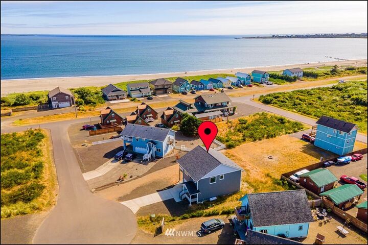322 Marina Court SE  Ocean Shores WA 98569 photo