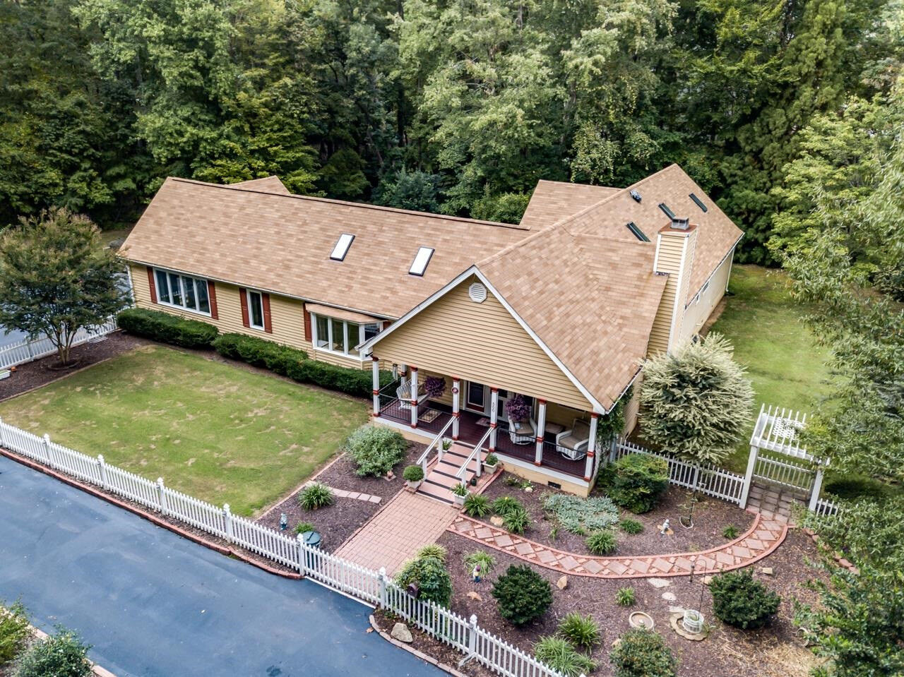 Property Photo:  500 Kent Drive  NC 27511 