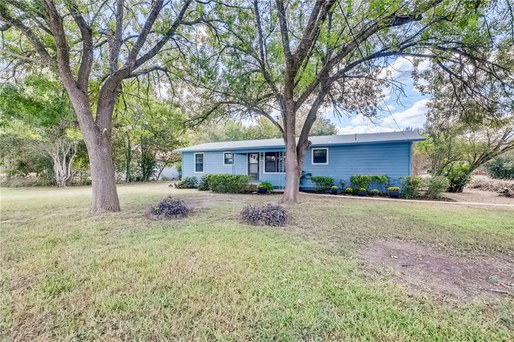 Property Photo:  1034 W San Antonio  TX 78644 