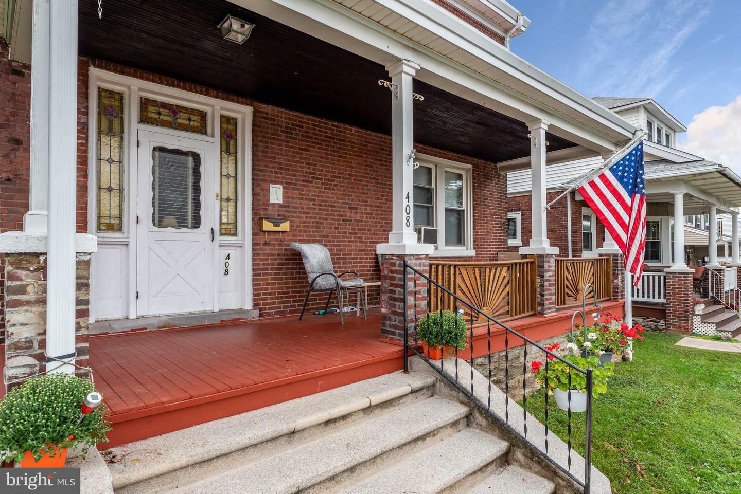 Property Photo:  408 E 10th Avenue  PA 19428 