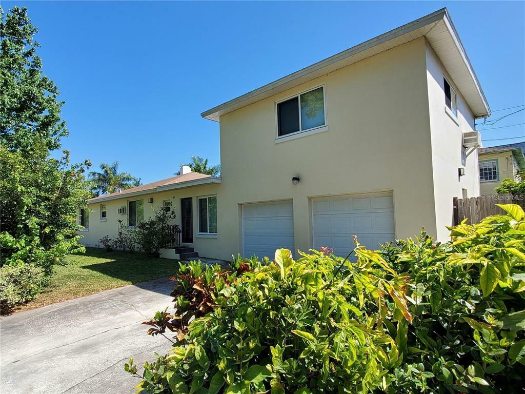 Property Photo:  472 1/2 15th Avenue N  FL 33704 