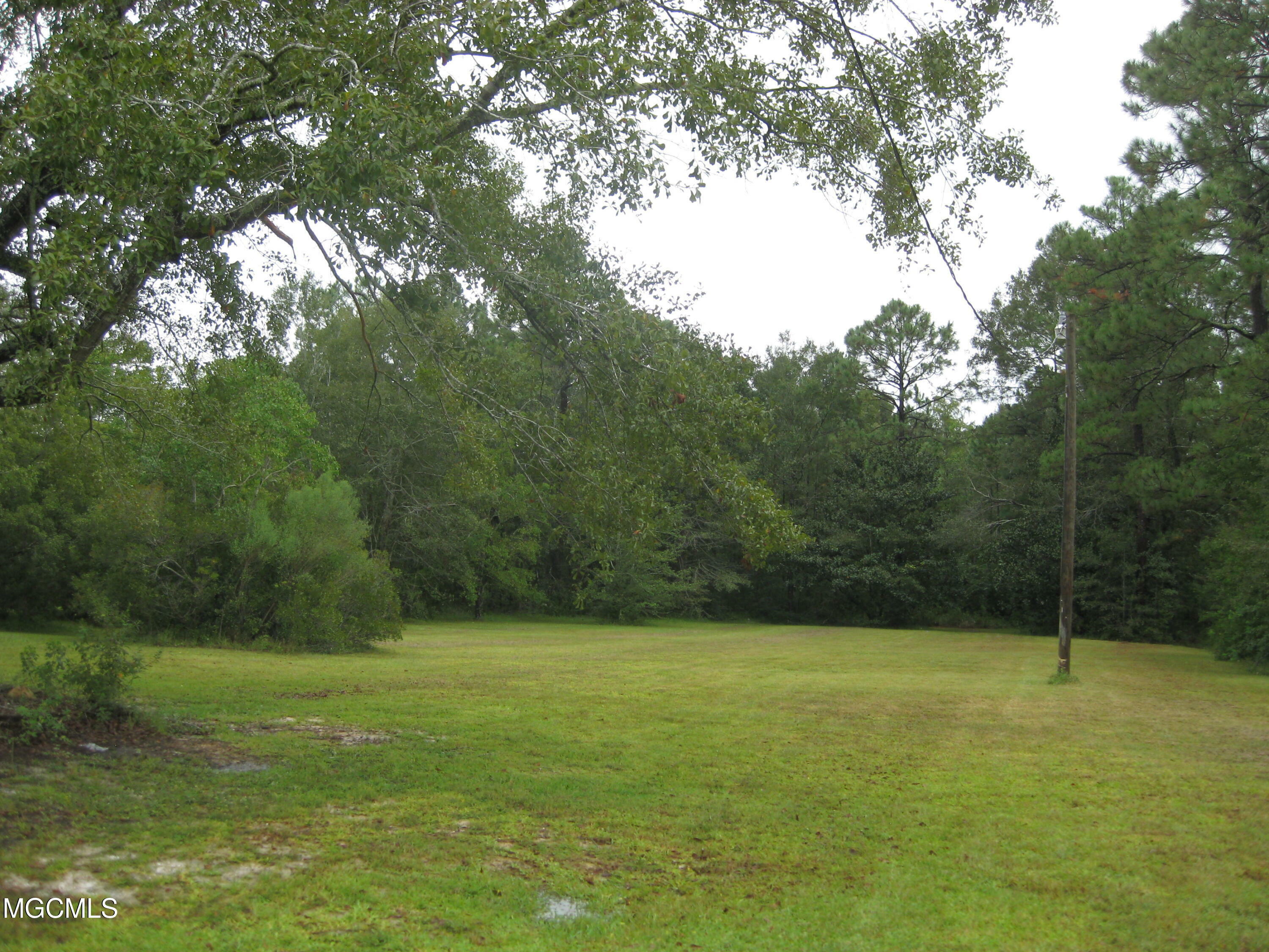 Property Photo:  8278 Woolmarket Rd  MS 39532 