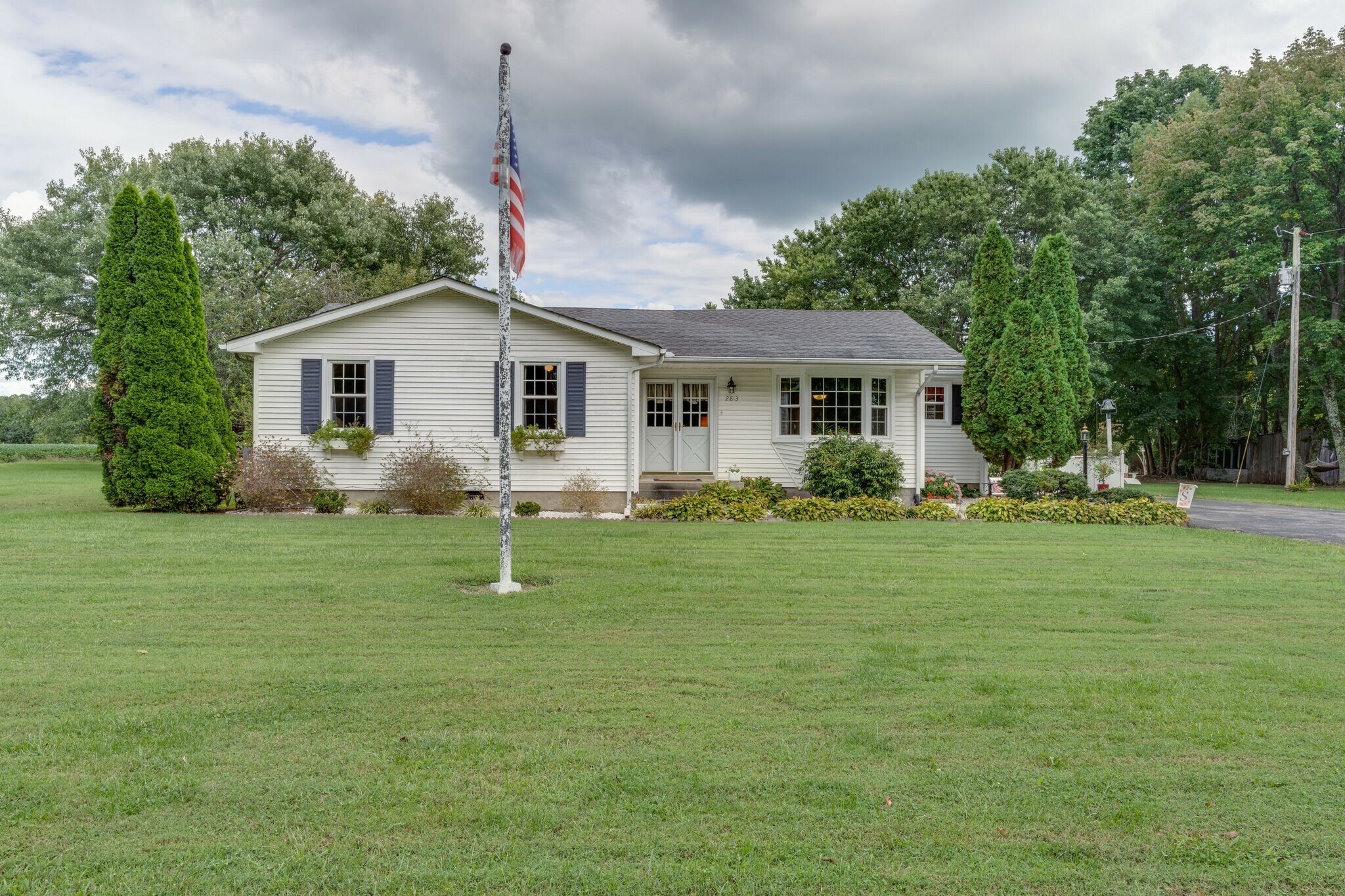 Property Photo: 2813 Heads Church Rd TN 37032