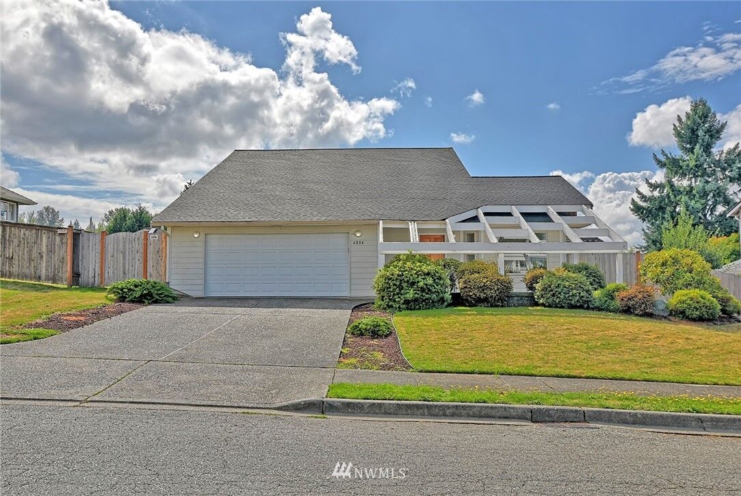 Property Photo:  6804  62nd Place NE  WA 98270 