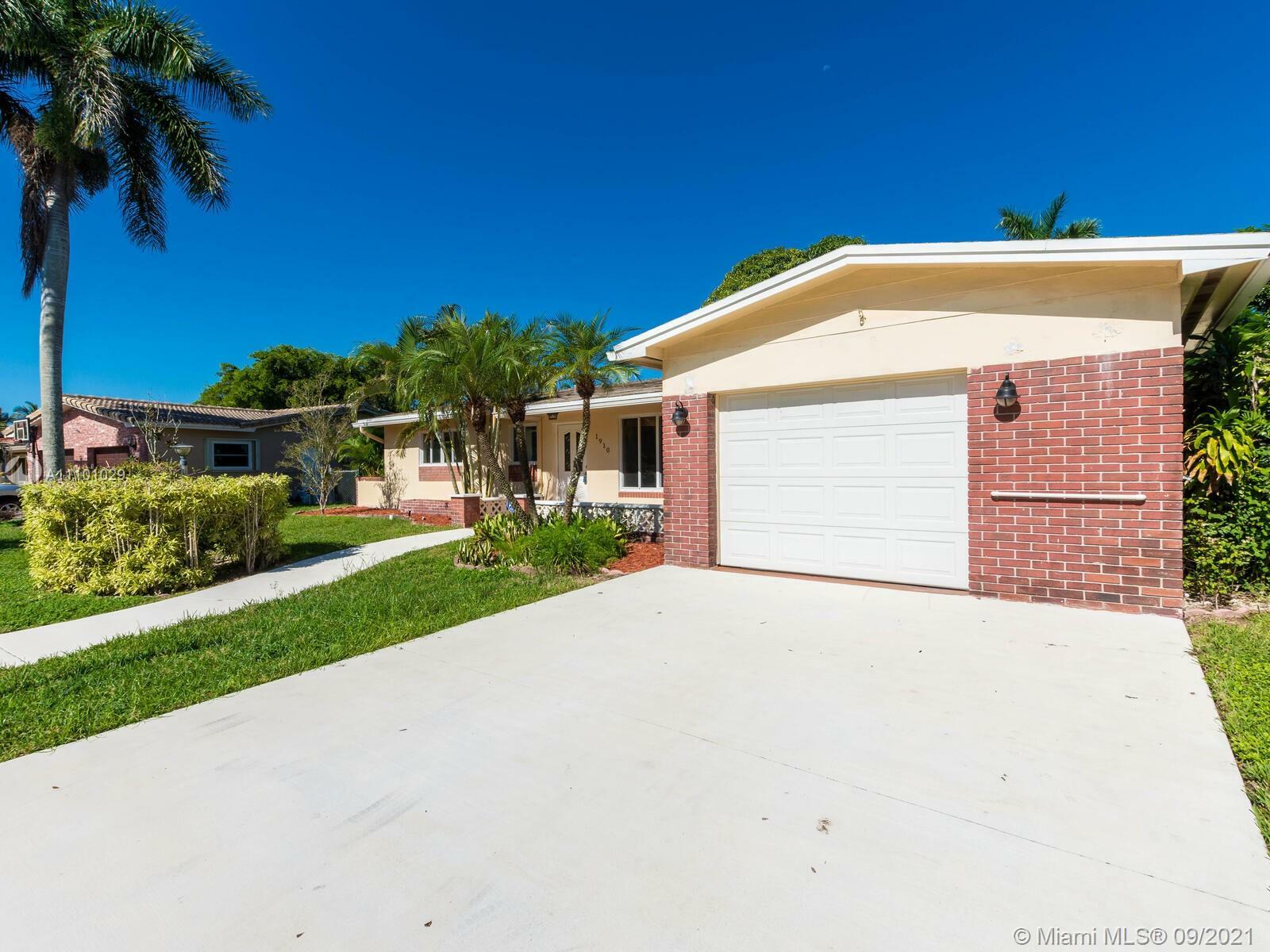 Property Photo:  1910 NW 113th Ave  FL 33026 